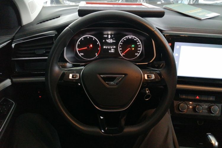 VS5 2022 car image #19