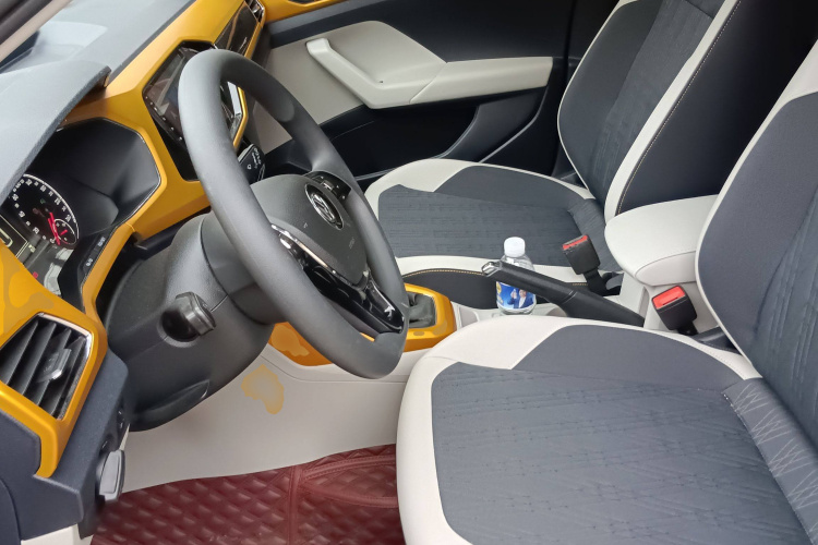 Volkswagen T-Cross 2020 car image #19