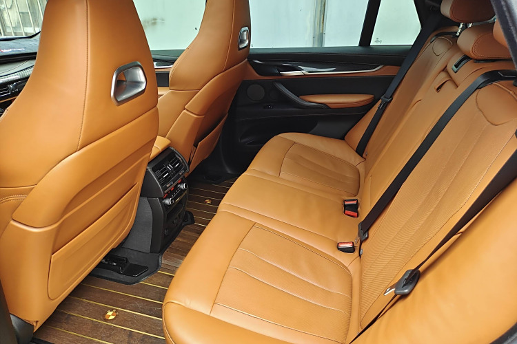 BMW X5 M 2017 car image #19