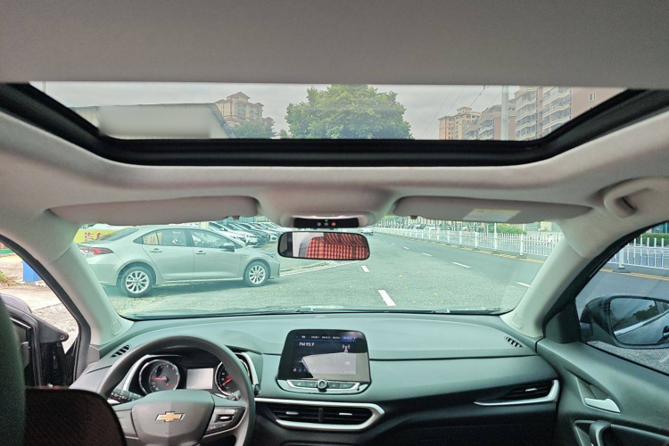 Chevrolet Tracker 2020 car image #19