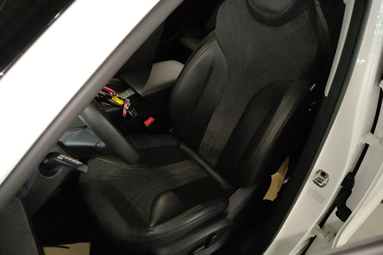 Roewe D5X DMH 2024 car image #19