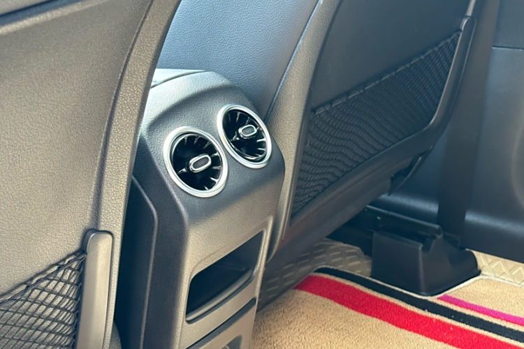 Mercedes-Benz GLB Class 2022 #19 Mercedes-Benz GLB Class 2022 car image #19