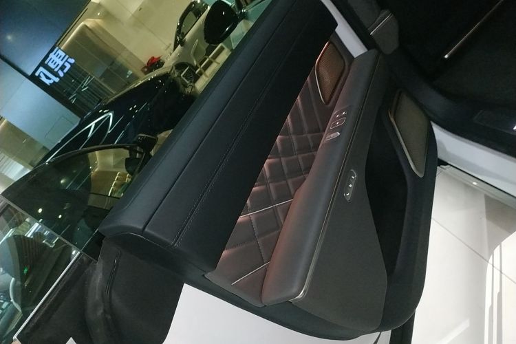 NIO ET9 2024 изображение автомобиля #19