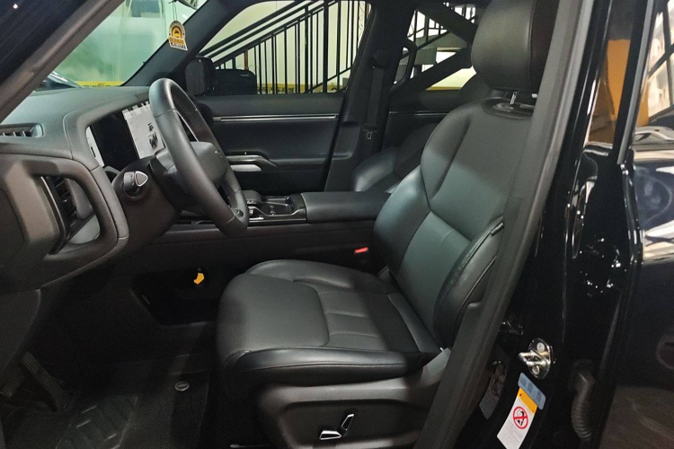 Deepal G318 2024 immagine di auto #19