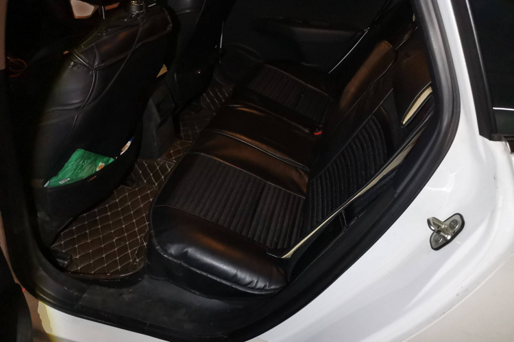 Citroen C4 C-Quatre 2018 car image #19