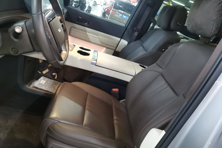 理想汽车 理想MEGA 2024 汽车图片 #19