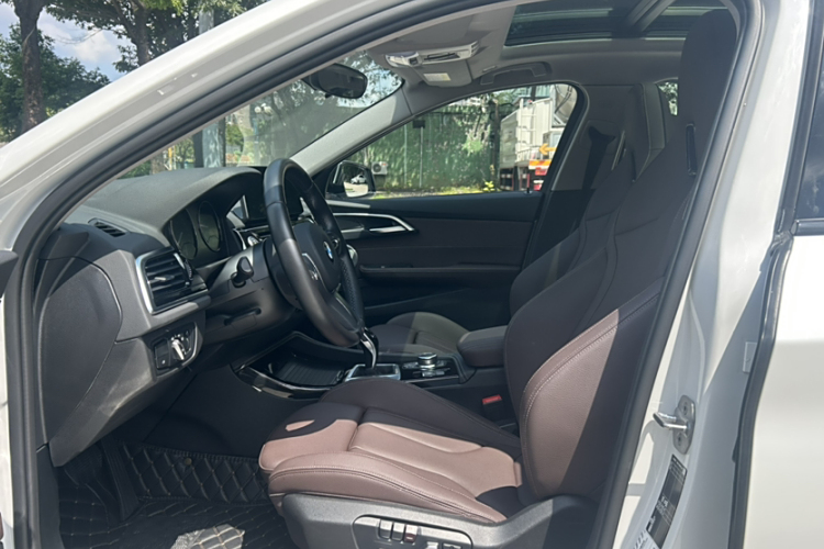 BMW 1 Series M 2022 #19 BMW 1 Series M 2022 car image #19