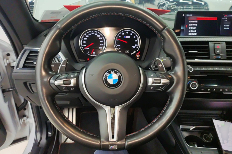 BMW M235L 2019 car image #19