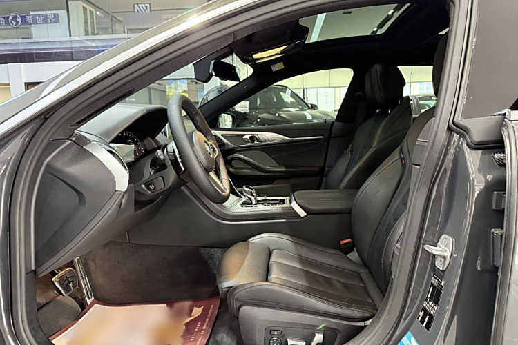 BMW M8 2021 #19 BMW M8 2021 car image #19