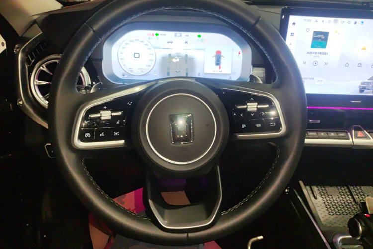 Tank 400 2025 #19 Tank 400 2025 car image #19