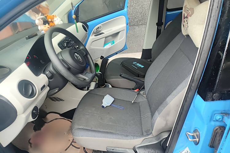 Volkswagen up! 2016 imagem de carro #19