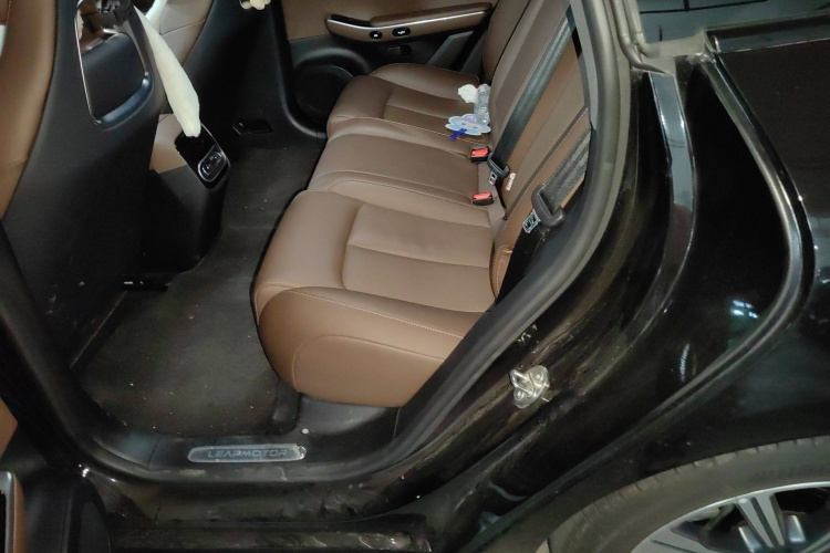 零跑汽车 零跑C01 2023 汽车图片 #19