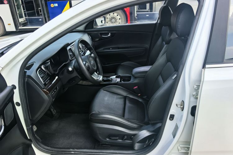 起亚 起亚K4 2016 汽车图片 #19