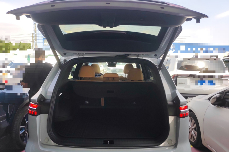 GEELY Monjaro EREV 2023 car image #19