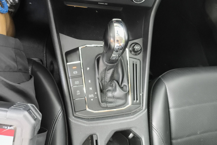 Volkswagen Lavida 2021 car image #19