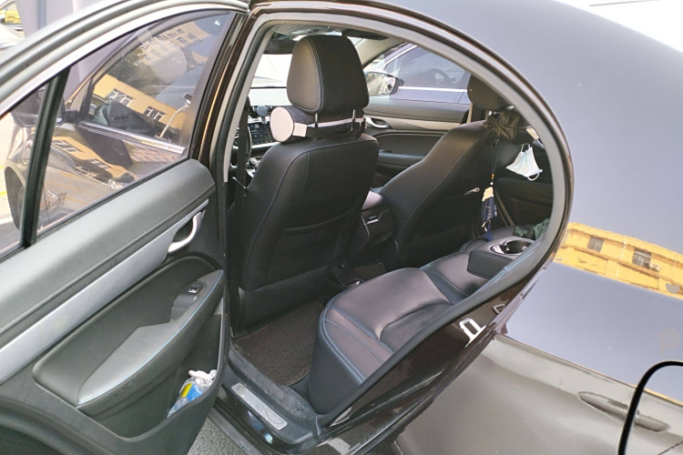 GEELY Emgrand New Energy 2018 #19 GEELY Emgrand New Energy 2018 car image #19