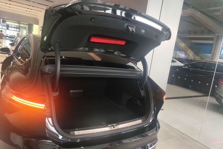 NIO ET9 2024 immagine di auto #19