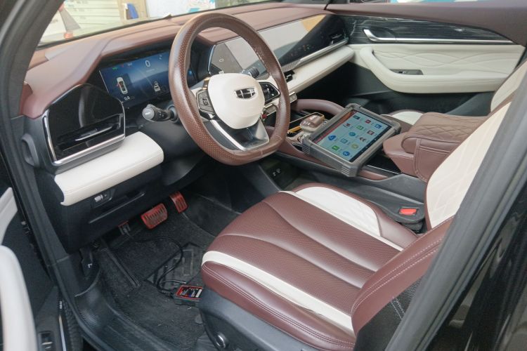 GEELY Tugella 2021 #19 GEELY Tugella 2021 car image #19