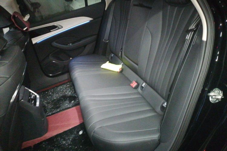 HongQi H5 PHEV 2025 car image #19