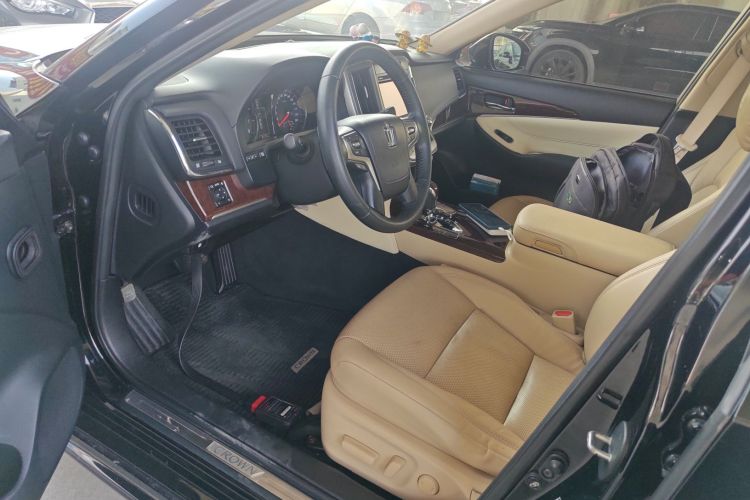 丰田 皇冠 2018 #19 丰田 皇冠 2018 汽车图片 #19