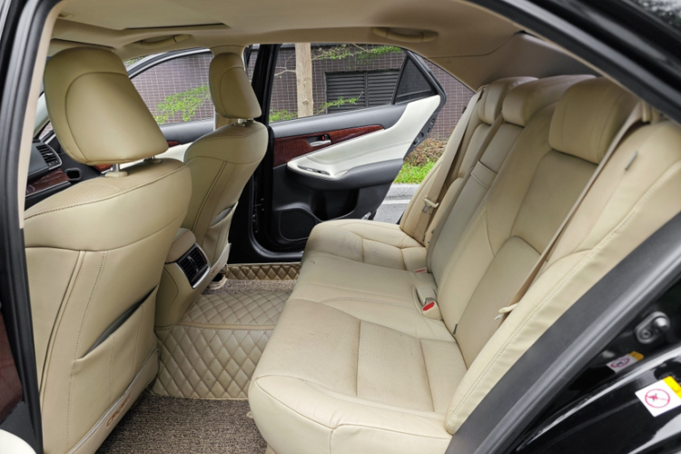 丰田 皇冠 2016 汽车图片 #19