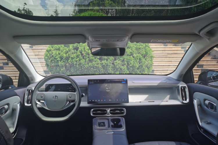 零跑汽车 零跑B01 2025 汽车图片 #19