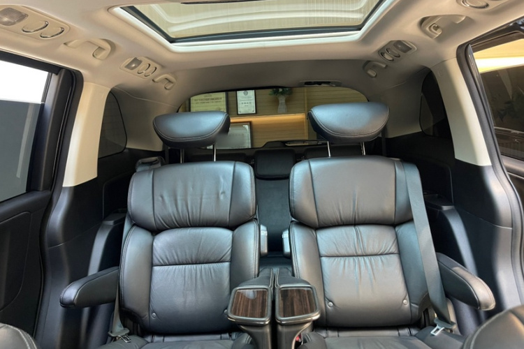 Honda Elysion 2019 imagen de coche #19