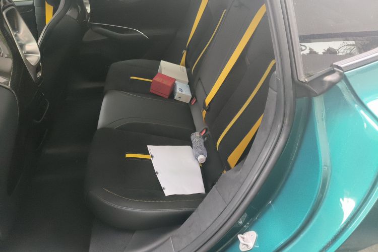 小米汽车 小米SU7 Ultra 2025 汽车图片 #19