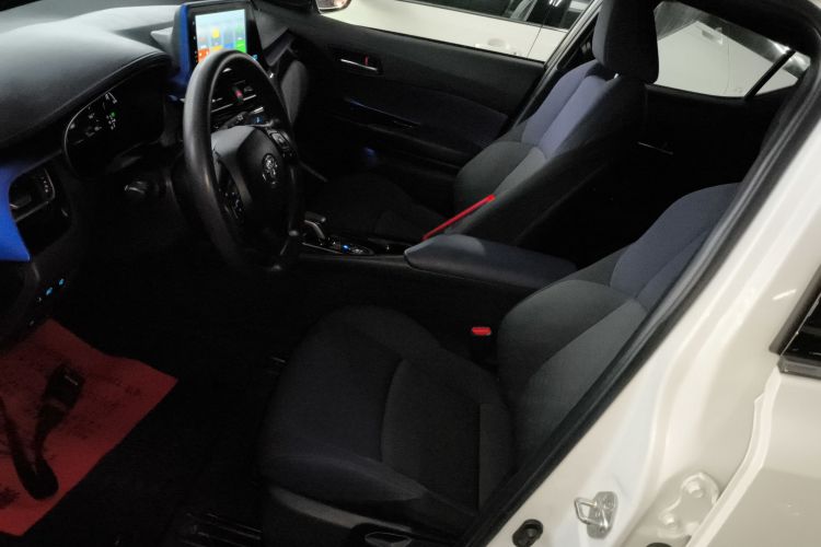 Toyota C-HR EV 2021 immagine di auto #19