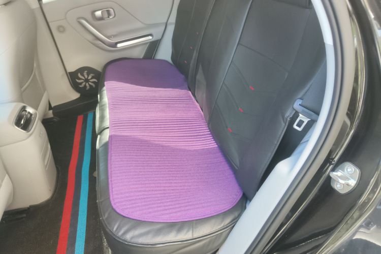 零跑汽车 零跑B01 2025 汽车图片 #19