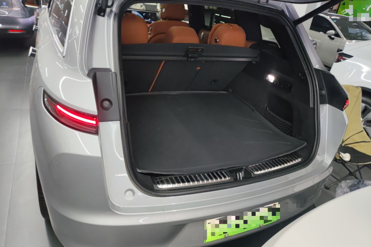 Li L7 2024 immagine di auto #19