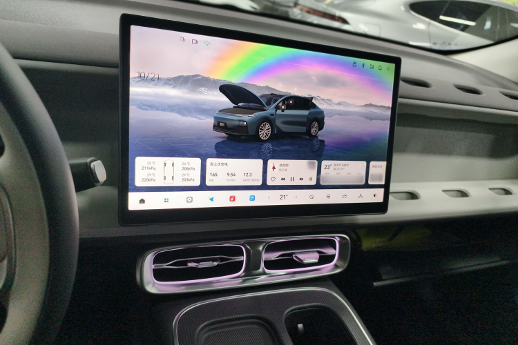 零跑汽车 零跑B01 2025 汽车图片 #19