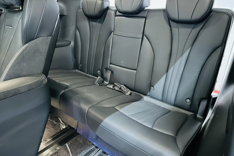 HongQi HQ9 PHEV 2024 car image #19