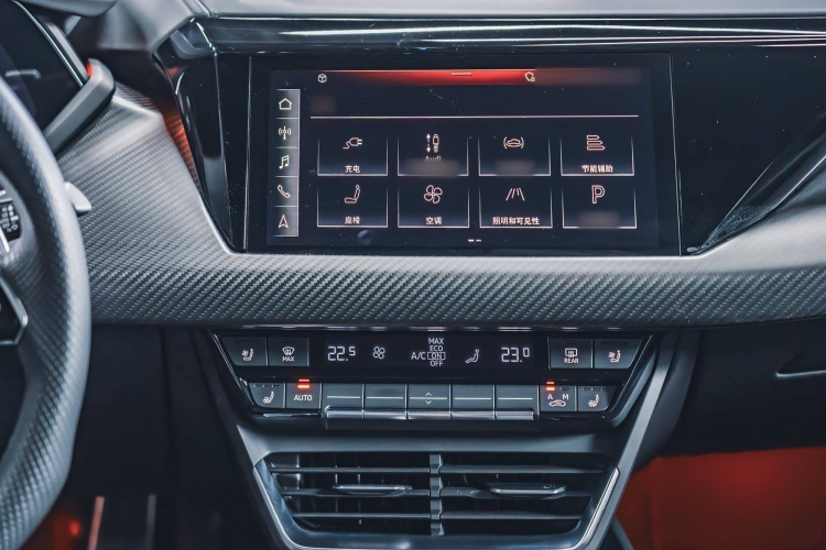 Audi RS e-tron GT 2023 car image #19