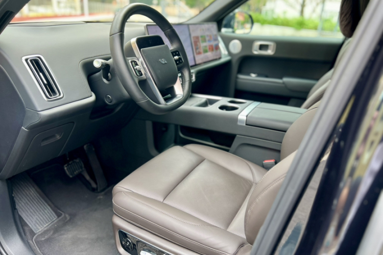 Li L8 2022 изображение автомобиля #19