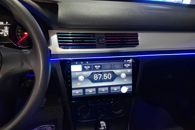 Volkswagen C-Trek 2019 immagine di auto #19