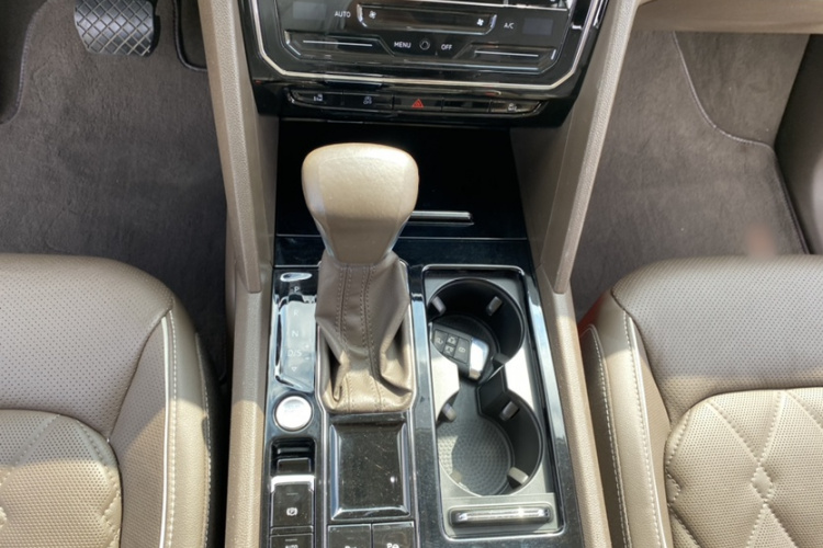 Volkswagen Viloran 2020 #19 Volkswagen Viloran 2020 car image #19