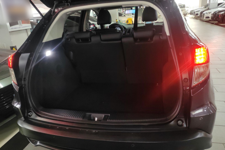 Honda VEZEL 2020 #19 Honda VEZEL 2020 car image #19