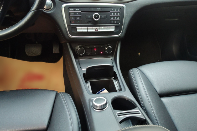 Mercedes-Benz CLA Class (Imported) 2018 #19 Mercedes-Benz CLA Class (Imported) 2018 car image #19