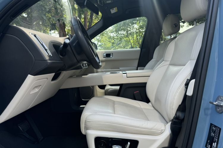 Li L8 2023 изображение автомобиля #19