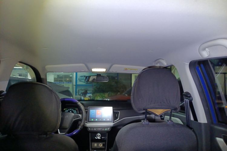 哪吒汽车 哪吒N01 2020 #19 哪吒汽车 哪吒N01 2020 汽车图片 #19