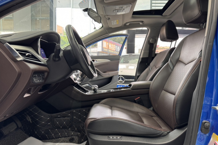 Changan Eado EV 2019 image de voiture #19