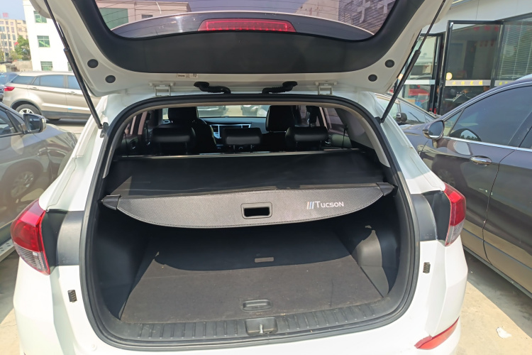 Hyundai Tucson (Imported) 2018 immagine di auto #19