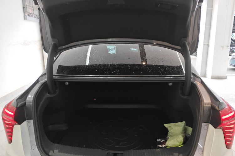 HongQi H5 2023 #19 HongQi H5 2023 car image #19