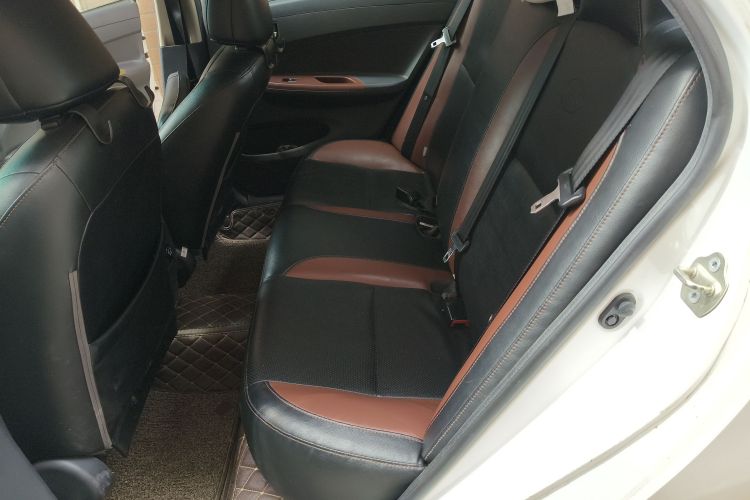 BYD F3 2018 car image #19