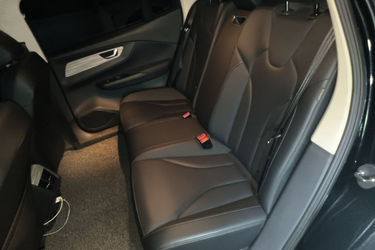 HongQi E-QM5 2023 #19 HongQi E-QM5 2023 car image #19