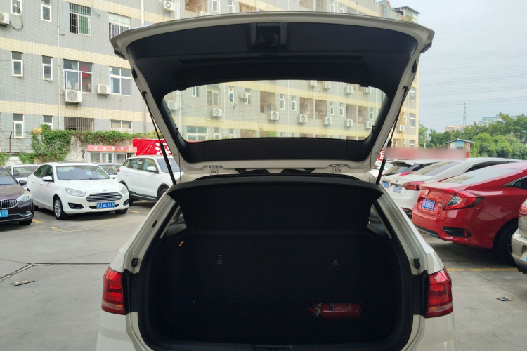 Volkswagen Gran Lavida 2018 #19 Volkswagen Gran Lavida 2018 car image #19