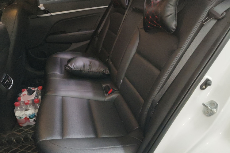 Hyundai Elantra AD 2020 immagine di auto #19