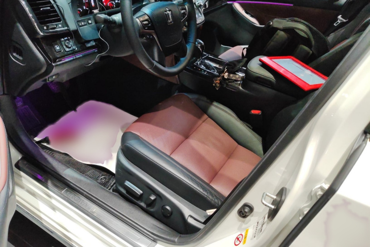 丰田 皇冠 2018 汽车图片 #19