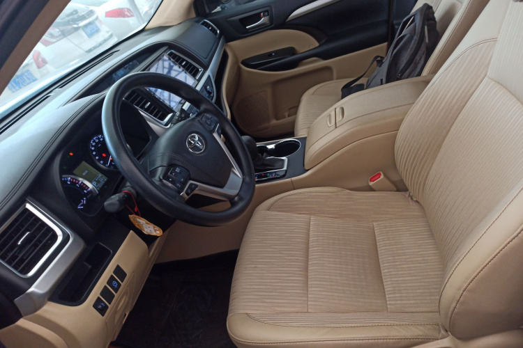 Toyota Highlander (Imported) 2021 #19 Toyota Highlander (Imported) 2021 immagine di auto #19